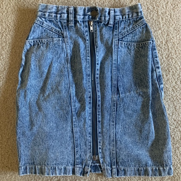 Zip-Up Acid Wash Jean Skirt - Picture 2 of 7
